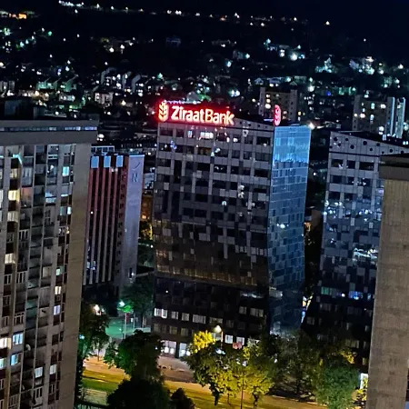 Tower 21 New And Unique 아파트 *