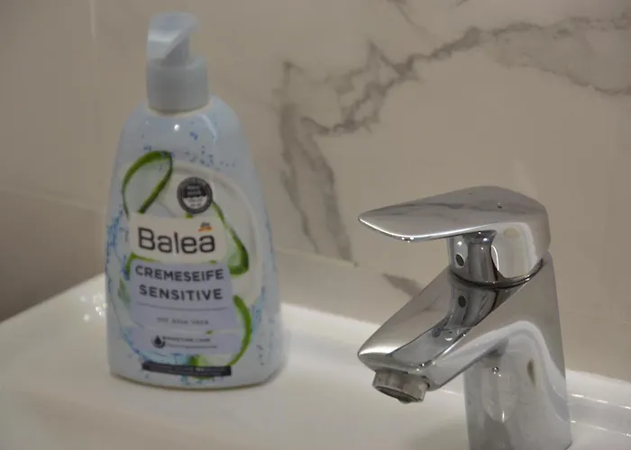 Tower 21 New And Unique 아파트 *