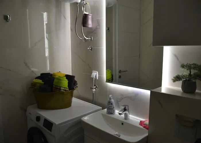 Tower 21 New And Unique * 사라예보