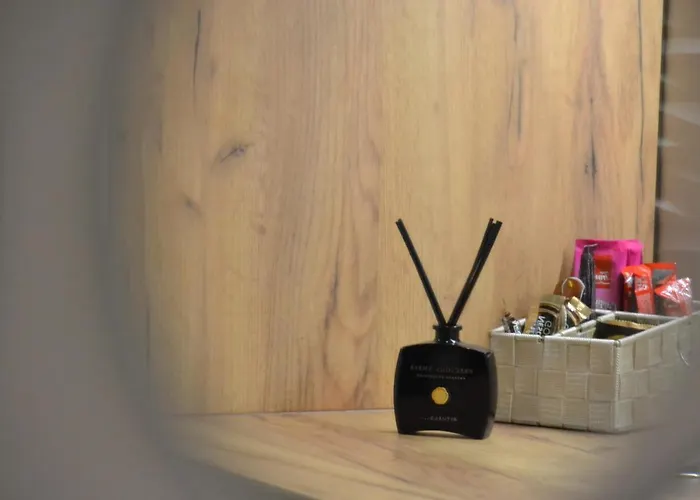 Tower 21 New And Unique 아파트